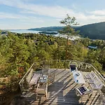 בית נופש Live In Treetops With Fjord View