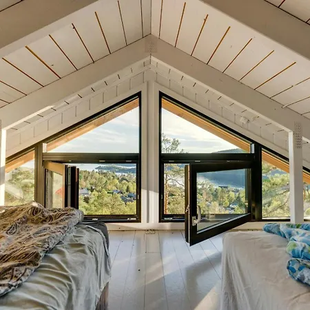 Live In Treetops With Fjord View Nordre Frogn