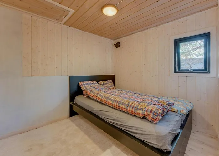 Hébergement de vacances Live In Treetops With Fjord View *