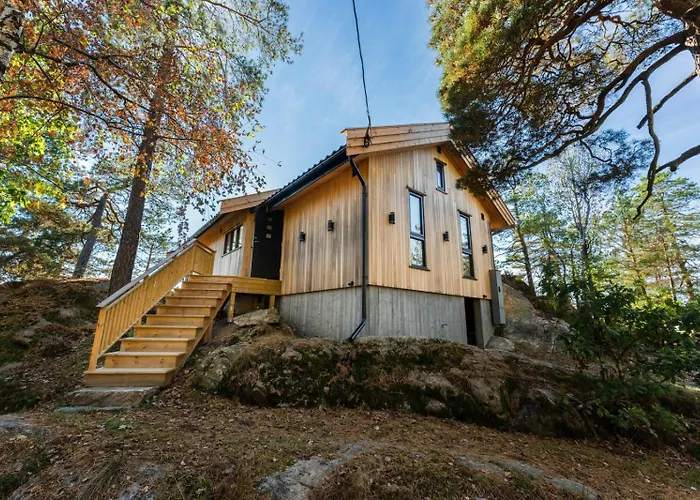 Hébergement de vacances Live In Treetops With Fjord View *